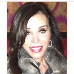 Meet your Posher, Angelle